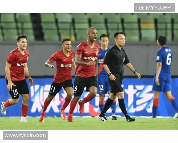 重庆网球队强势领跑联赛积分榜目前积分达到79分展现出色表现 重庆网球队强势领跑联赛积分榜目前积分达到79分展现出色表现